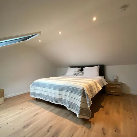 Luxe Lodge Met Hottub Op Het Platteland