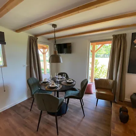 Luxe Met Hottub Op Het Platteland