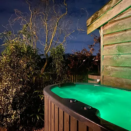 Boerderijlodge Met Hottub Дом отдыха Dinxperlo