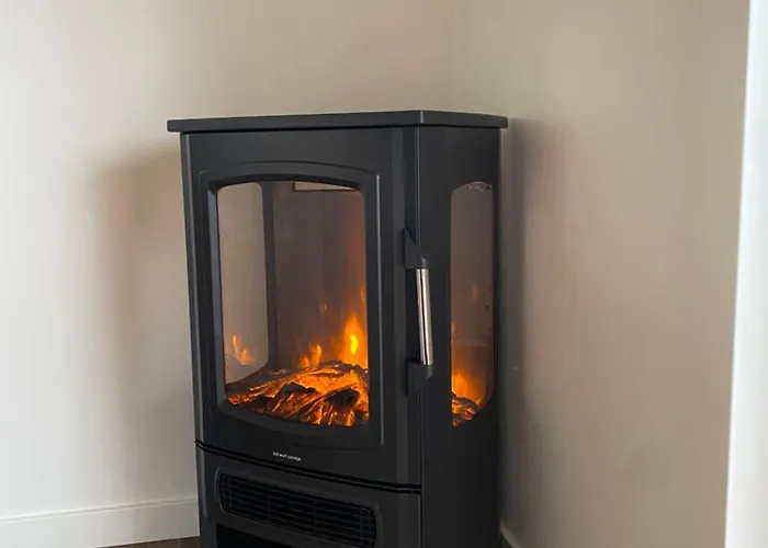 Luxe Lodge Met Hottub Op Het Platteland Ferienhaus