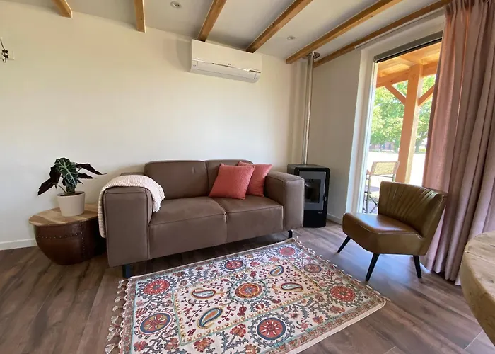 펜션 Luxe Lodge Met Hottub Op Het Platteland *